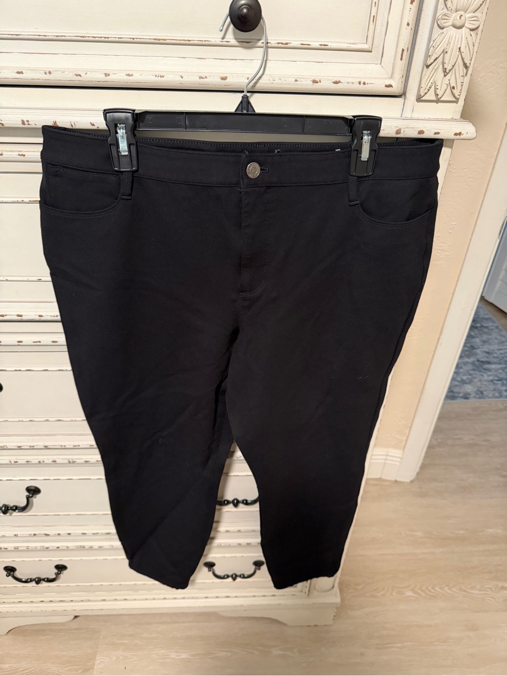 Talbots Black 5 pocket Jeggings- NWOT- Clearance